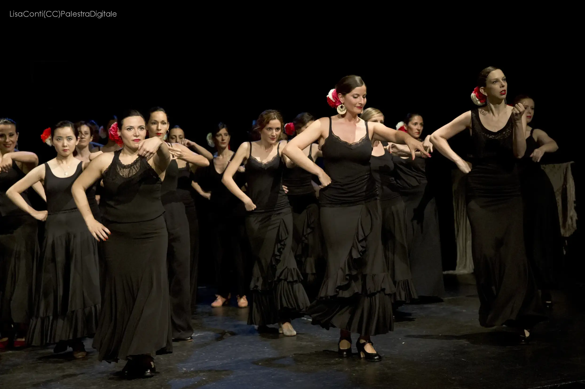 Allievi durante il saggio al Teatro Ringhiera di Milano