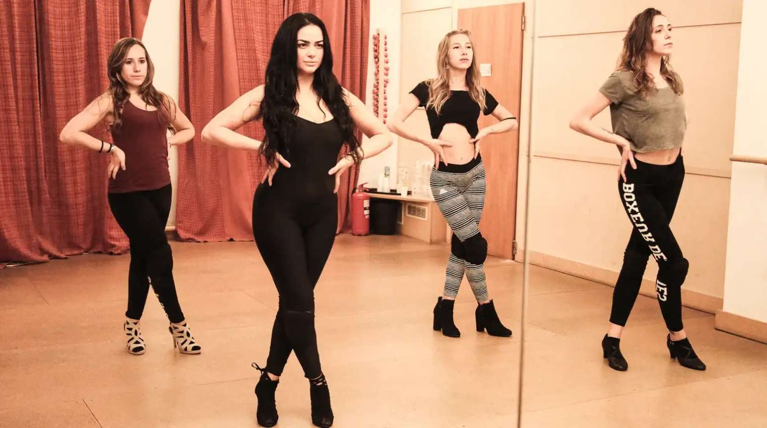 Tacchi tacchi tacchi tacchi rumba 2025