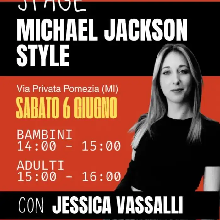 Jessica Vassalli in posa iconica di Michael Jackson